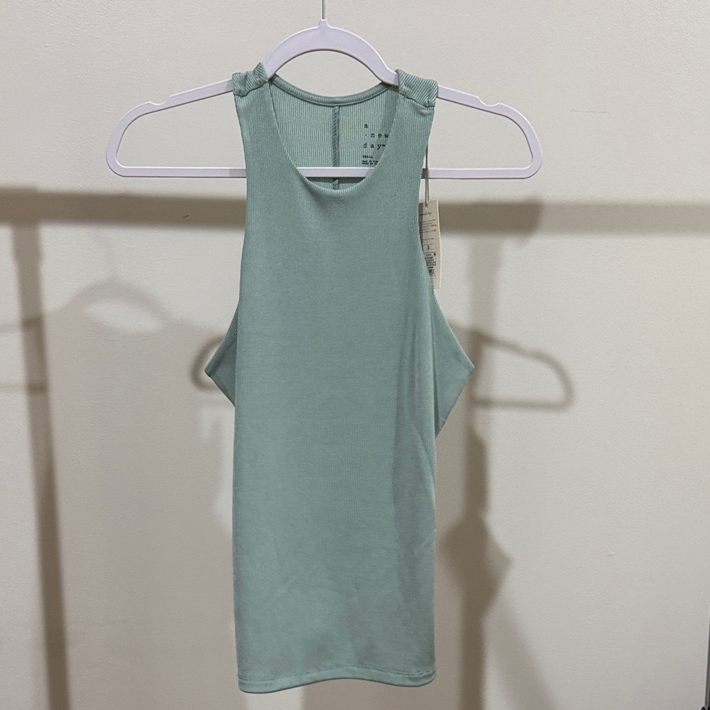 a new day Women's Sleeveless Light Green Tank Top